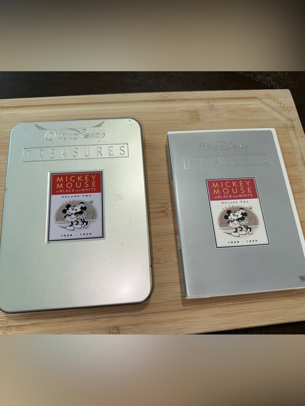 ❤️ Walt Disney Treasures Mickey Mouse Black & White Tin Set with Certificate